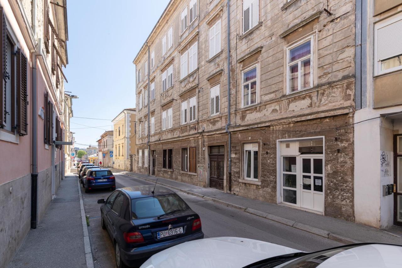 Centar City Pula Apartments Exteriér fotografie